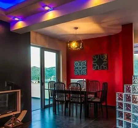 Maria & George Апартаменты Нидри