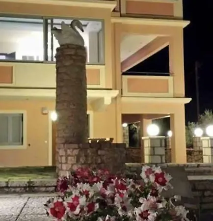 Апартаменты Maria & George