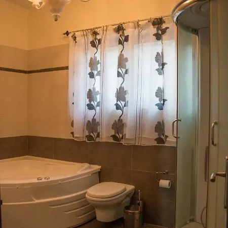 Апартаменты Maria & George Нидри