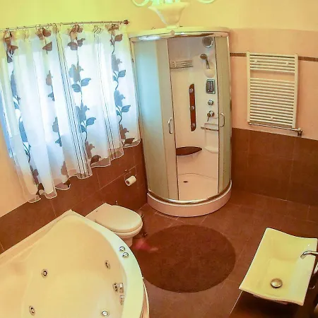 Maria & George Апартаменты *