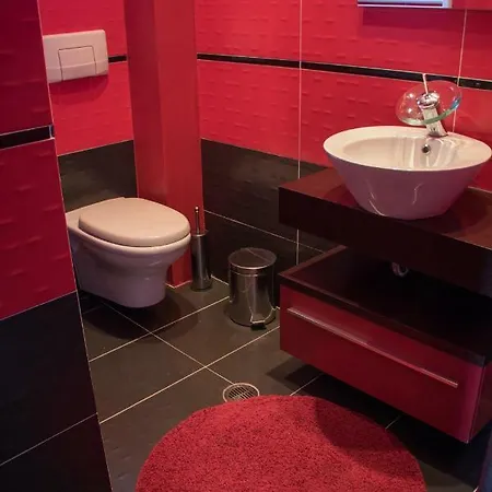 Maria & George Апартаменты *